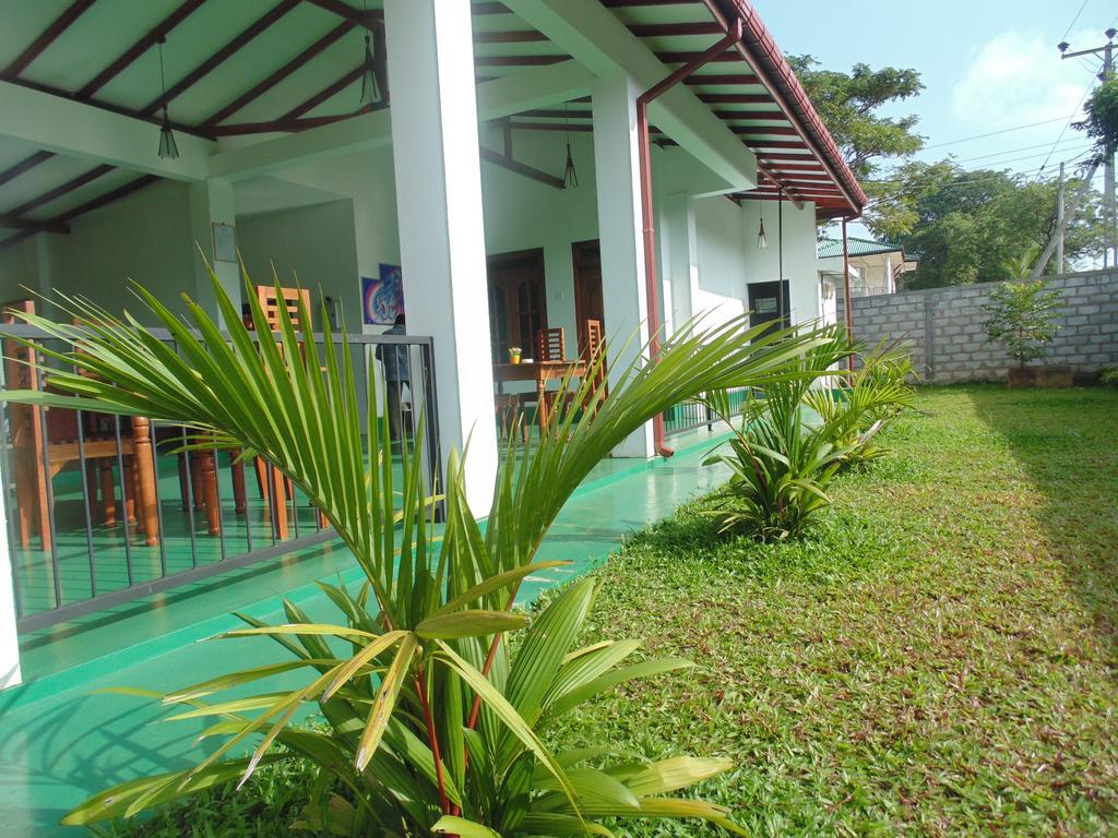 White Eagle Hotel Sigiriya Esterno foto