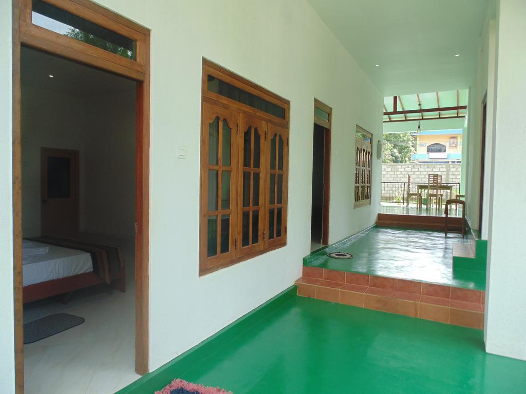 White Eagle Hotel Sigiriya Esterno foto